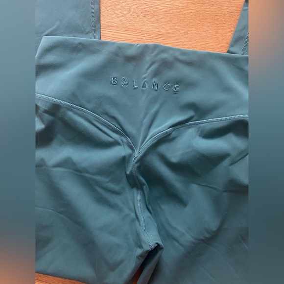 Vitality (balance) jade leggings - Picture 2 of 5